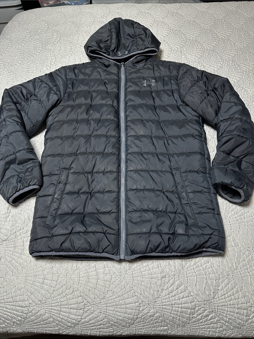 Under Armour Boys Pronto Puffer Black Reversible Hooded Coat, EUC, Size XL